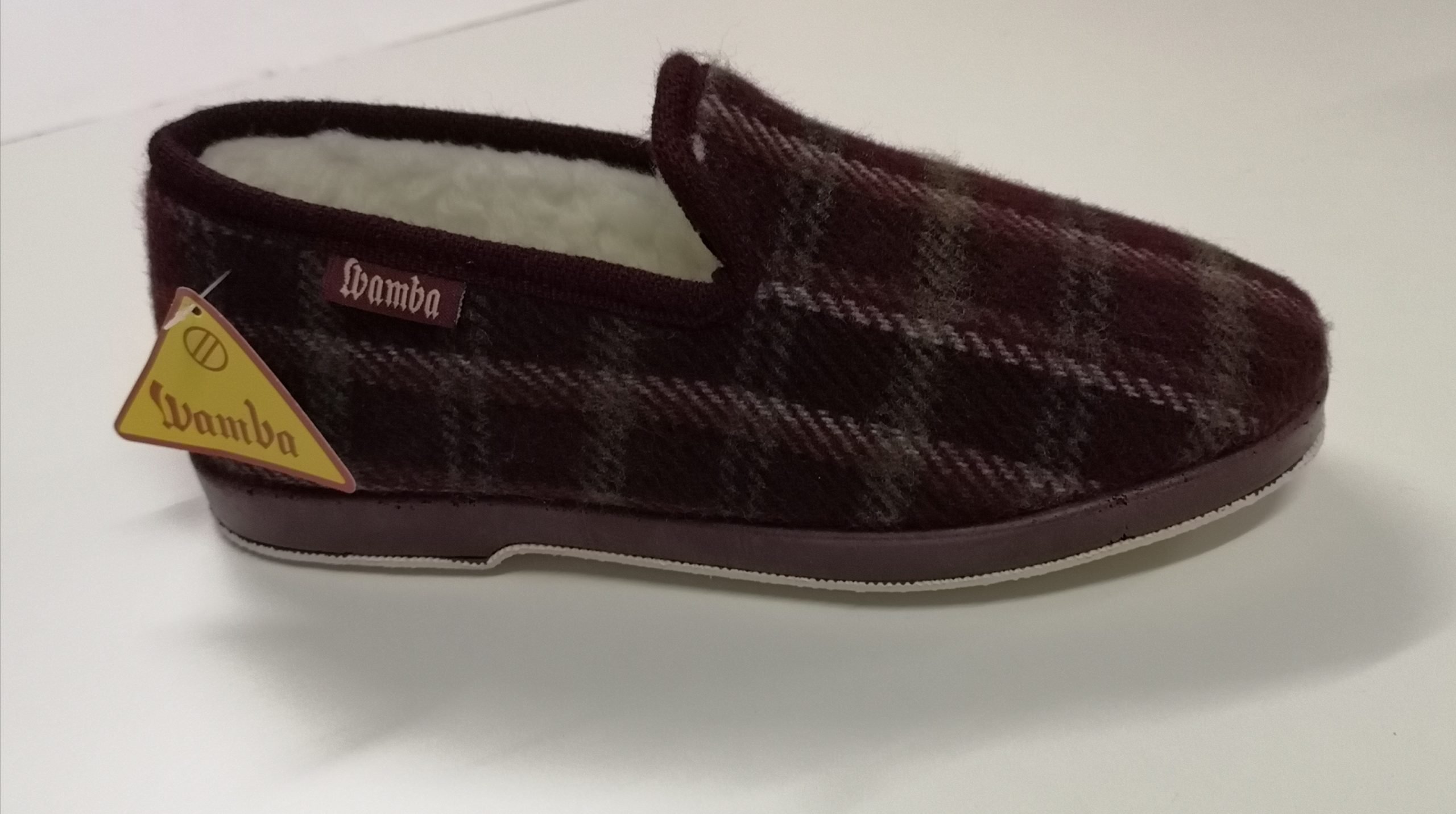 Zapatilla Señora Cerrada Wamba
