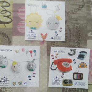 Librito amigurumis guirnalda y objetos