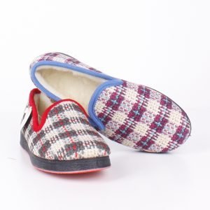 Zapatilla Señora Cerrada Lana Virgen