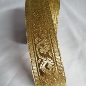Galón dorado.